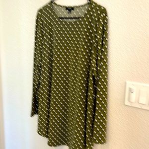 Women’s long sleeve tunic - green